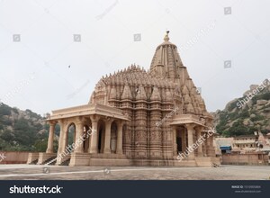 3 BHK Apartment – Nearby View at Sion East - for Sale