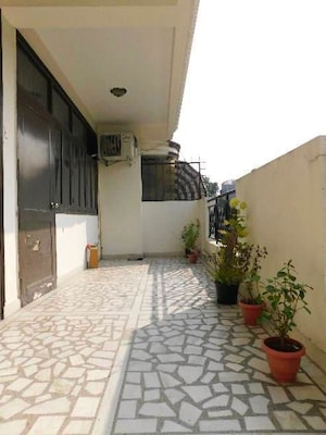 Bathroom in 3 BHK Builder Floor at Hauz Khas – for Sale