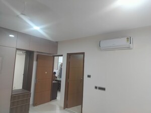 Room in 3 BHK Independent House at Sector 40 – for Rent