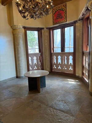 Room in 3 BHK Apartment at Connaught Mansion, Colaba – for Rent