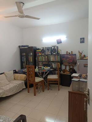 Living Room in 1 BHK Builder Floor at Safdarjung Development Area – for Rent