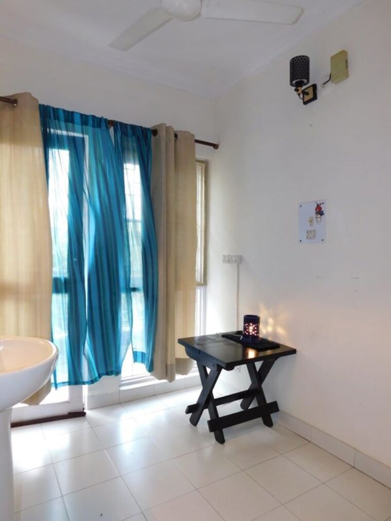 Room, vasant kunj 1 Bedroom 900 Sq.Ft. Apartment In Vasant Kunj Delhi 10181106