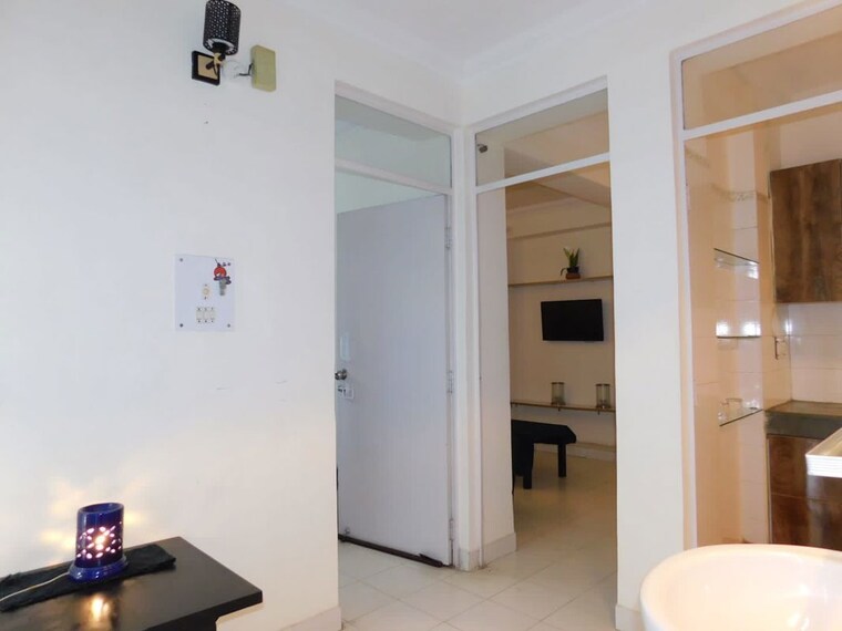 Room, vasant kunj 1 Bedroom 900 Sq.Ft. Apartment In Vasant Kunj Delhi 10181106