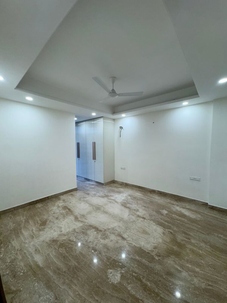 Room, shivalik colony 3 Bedroom 1800 Sq.Ft. Builder Floor In Shivalik Colony Delhi 10181110