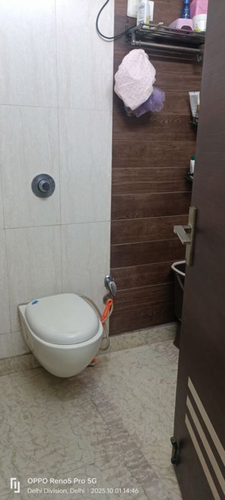 Bathroom, janakpuri 4 Bedroom 3400 Sq.Ft. Builder Floor In Janakpuri Delhi 10181220