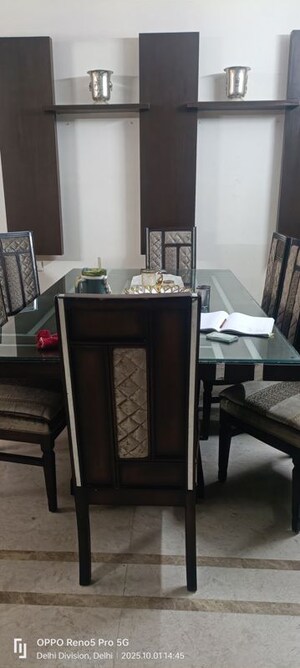 Team Area in 4 BHK Builder Floor at Janakpuri – for Sale