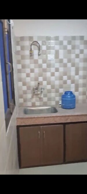 Parking in 2 BHK Builder Floor at Vasant Kunj – for Rent