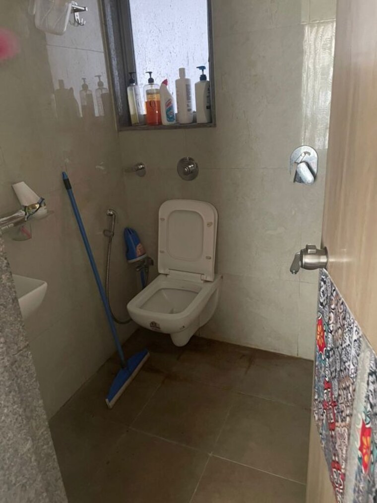 Bathroom, shivalik-bandra-north-gulmohar-avenue 1 Bedroom 322 Sq.Ft. Apartment In Bandra East Mumbai 10181211