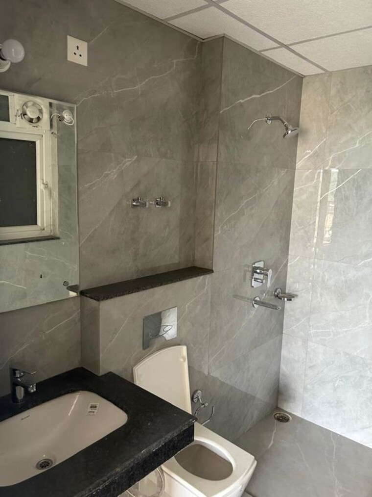 Attached Bathroom, gomti nagar 3 Bedroom 1575 Sq.Ft. Apartment In Gomti Nagar Lucknow 10181343