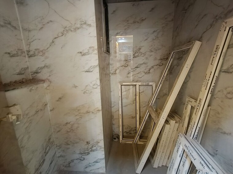 Balcony, sector 102 3.5 Bedroom 1750 Sq.Ft. Builder Floor In Sector 102 Noida 10181369