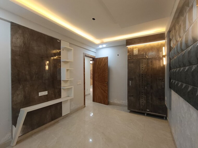 Room, sector 102 3.5 Bedroom 1750 Sq.Ft. Builder Floor In Sector 102 Noida 10181369
