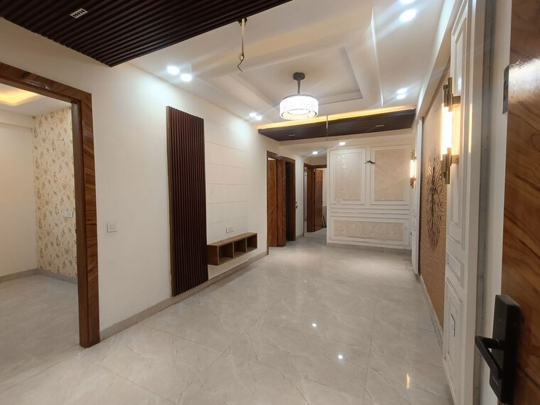 Room, sector 102 3.5 Bedroom 1750 Sq.Ft. Builder Floor In Sector 102 Noida 10181369