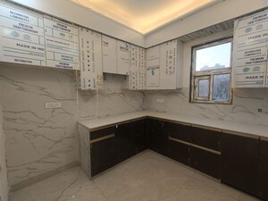Kitchen in 3.5 BHK Builder Floor at Sector 102 – for Sale