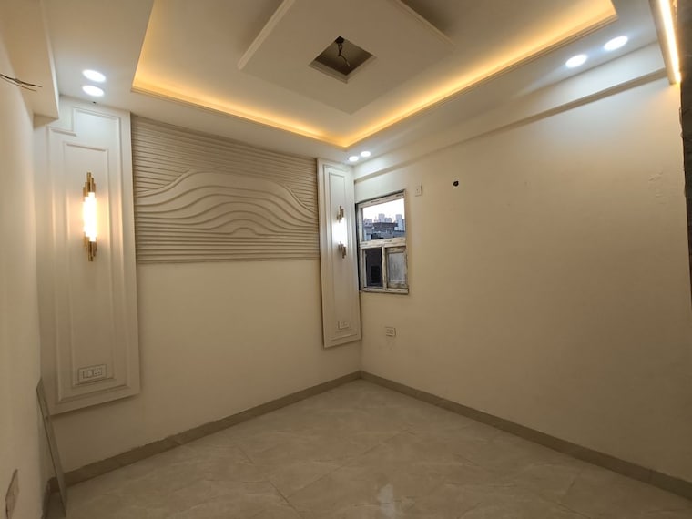 Room, sector 102 3.5 Bedroom 1750 Sq.Ft. Builder Floor In Sector 102 Noida 10181369