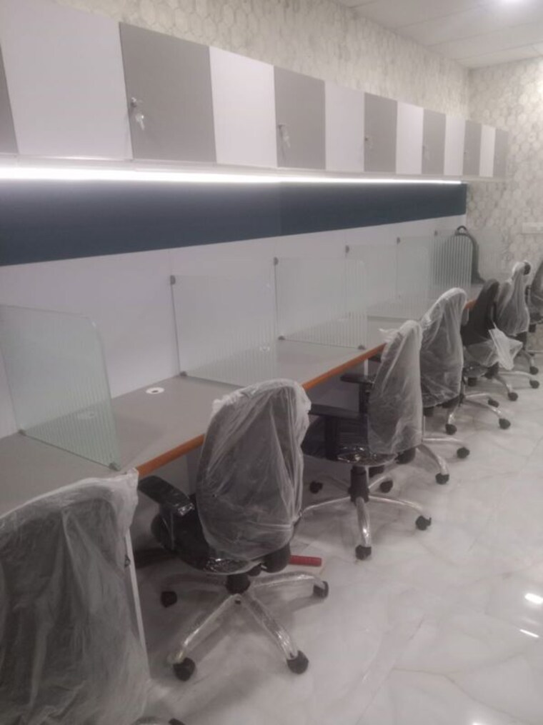 Team Area, sector 62 Commercial Office Space 650 Sq.Ft. In Sector 62 Noida 10181375