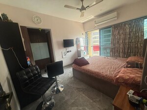 Room in 3 BHK Apartment at Runwal Pearl, Manpada – for Sale