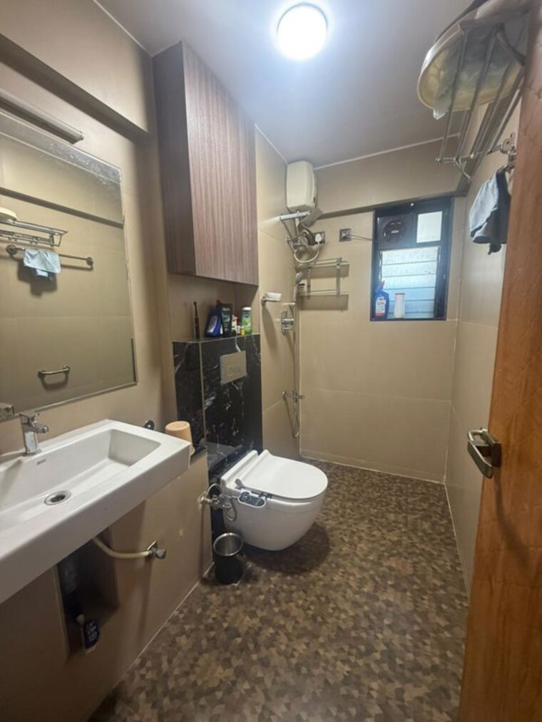 Attached Bathroom, runwal-pearl 3 Bedroom 970 Sq.Ft. Apartment In Manpada Thane 10181390