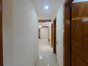 Building Lobby in 3.5 BHK Builder Floor at Sector 102 – for Sale