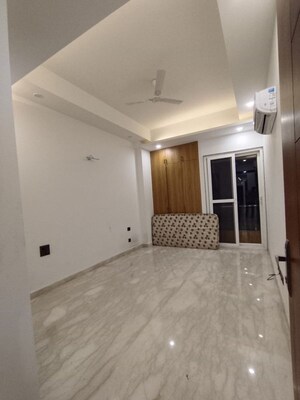 Room in 3 BHK Builder Floor at Shivalik Colony – for Sale