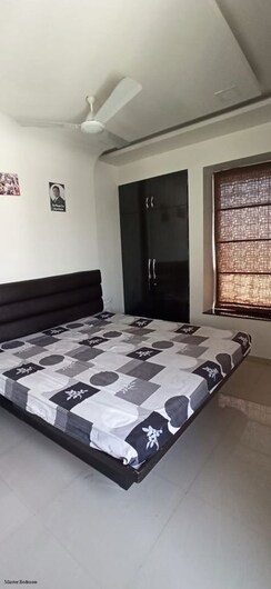 2 BHK + Pooja Room Apartment For Rent in Gulmohar Parkview