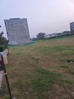 Plot For Sale in Sector 18