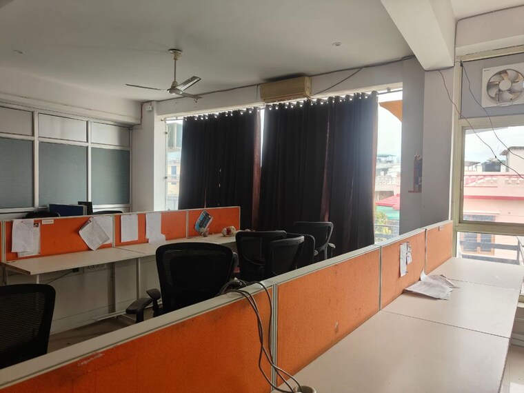 Team Area, ballupur Commercial Office Space 1400 Sq.Ft. In Ballupur Dehradun 10181499