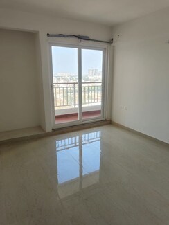 2.5 BHK + Extra Room Apartment For Sale in Omaxe Hazratganj Residency