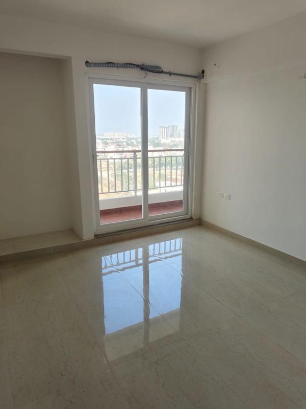 2.5 BHK + Extra Room Apartment For Sale in Omaxe Hazratganj Residency