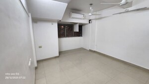 Room in 2 BHK Apartment at Mhada Colony – for Rent