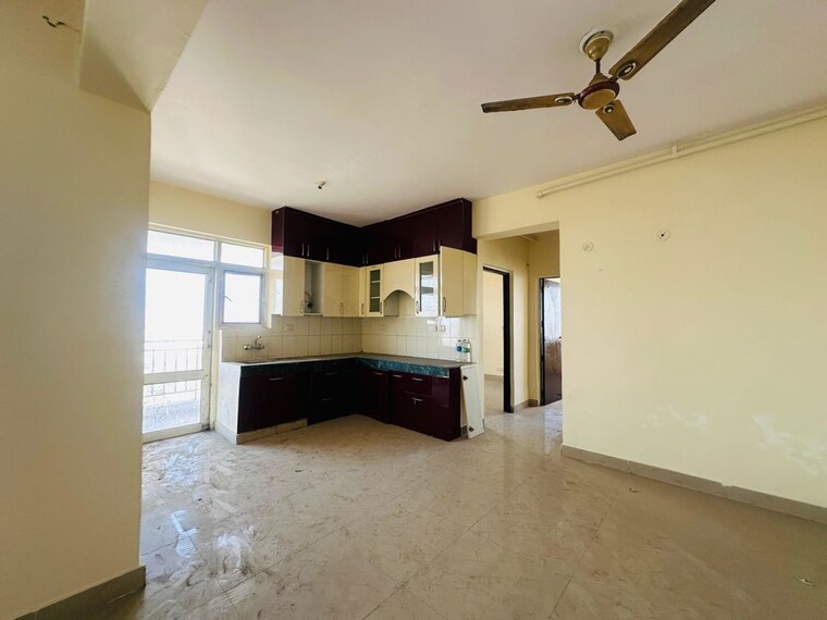 Room, era-redwood-residency 3 Bedroom 1570 Sq.Ft. Apartment In Sector 78 Faridabad 10181613