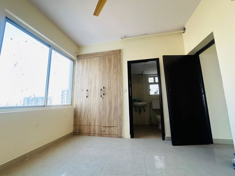 Room, era-redwood-residency 3 Bedroom 1570 Sq.Ft. Apartment In Sector 78 Faridabad 10181613