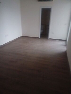 Room in 3 BHK Apartment at Emaar Imperial Gardens, Sector 102 – for Sale