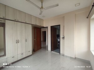 Room in 3 BHK Apartment at New Town Action Area 1 – for Rent