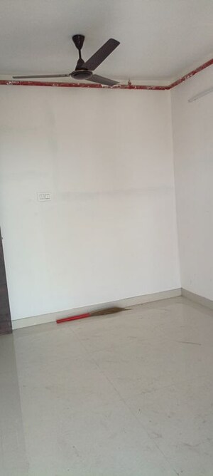 Room in 1 BHK Apartment at DGS Heights, Goregaon East – for Rent