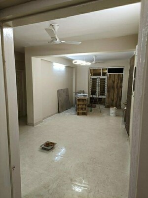 Room in 3 BHK Builder Floor at TDI The Grand Retreat, Sector 88 – for Rent