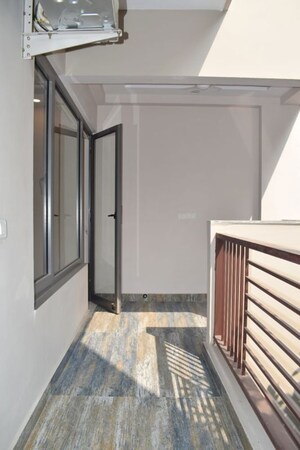 Balcony in 3 BHK Builder Floor at South Extension ii – for Rent