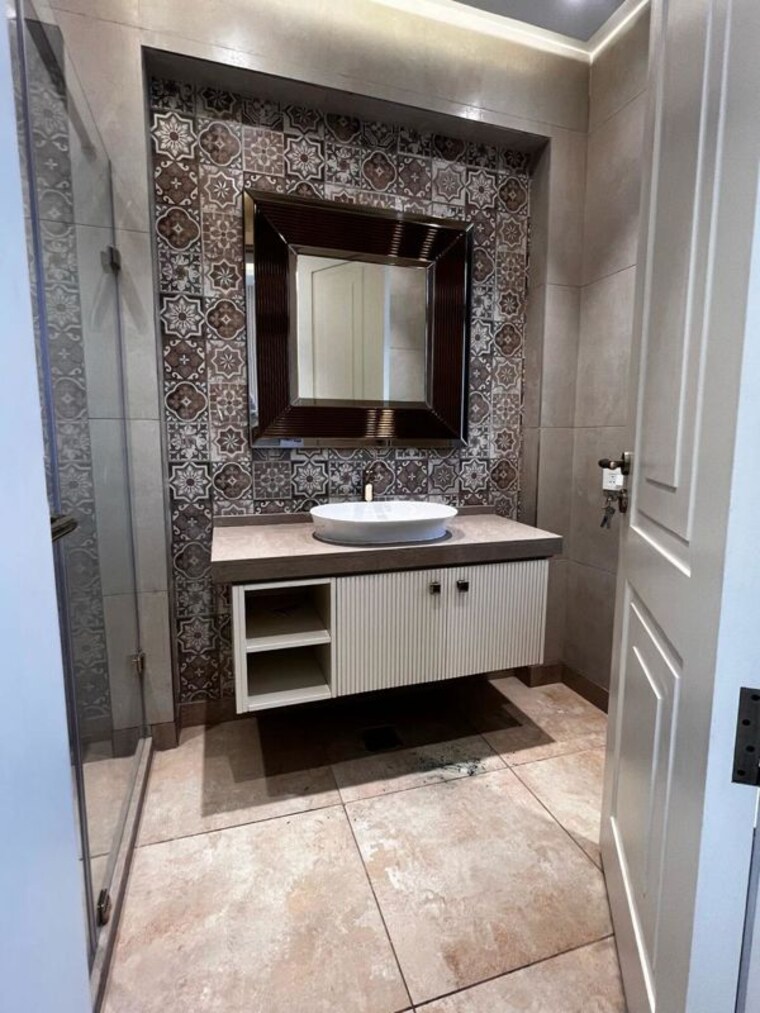 Attached Bathroom, malcha marg 2 Bedroom 2705 Sq.Ft. Builder Floor In Malcha Marg Delhi 9671350