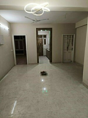 Room in 3 BHK Builder Floor at Sector 88 – for Sale