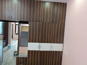 Furnished Amenities in 3 BHK Builder Floor at Dhakoli – for Rent