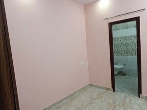 Room in 3 BHK Builder Floor at Dhakoli – for Rent