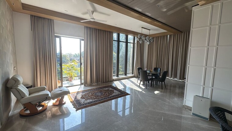 Living Room, south extension ii 4 Bedroom 400 Sq.Yd. Builder Floor In South Extension ii Delhi 10181766