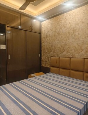 Bedroom in 2 BHK Apartment at Hiranandani Gardens, Powai – for Rent