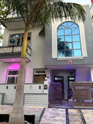 4 BHK Villa For Sale in Railway Station Area