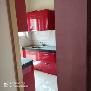 Furnished Amenities in 3 BHK Builder Floor at BPTP Parkland Pride, Sector 77 – for Sale