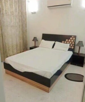 Bedroom in 3 BHK Builder Floor at Unitech South City II, Sector 50 – for Rent