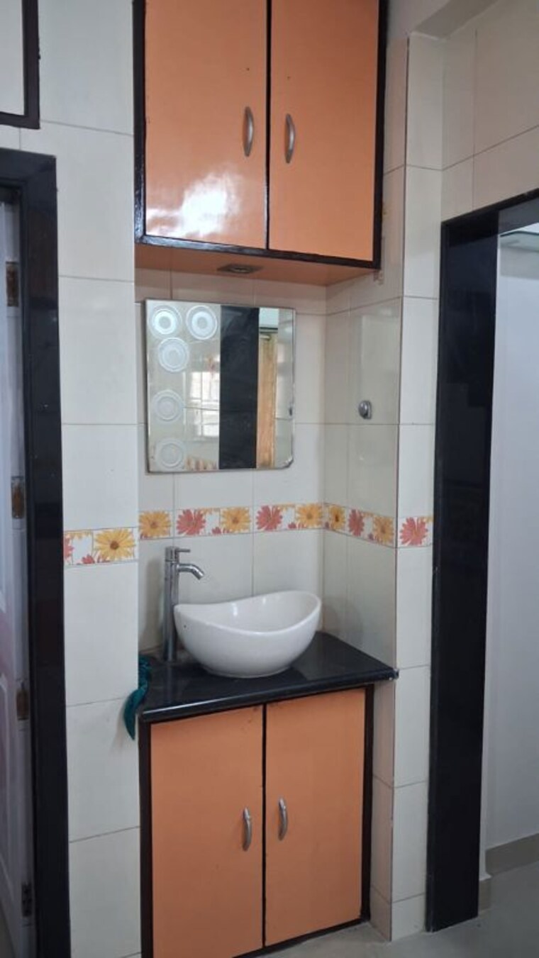 Bathroom, kurla east 1 Bedroom 380 Sq.Ft. Apartment In Kurla East Mumbai 10181823