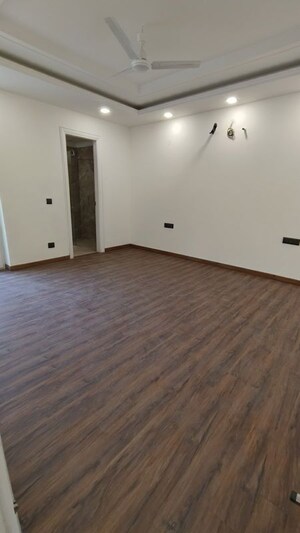 Room in 4 BHK Builder Floor at BP Homes, Sector 85 – for Sale