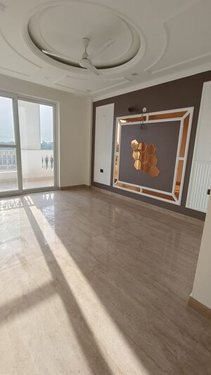 Room in 4 BHK Builder Floor at BP Homes, Sector 85 – for Sale