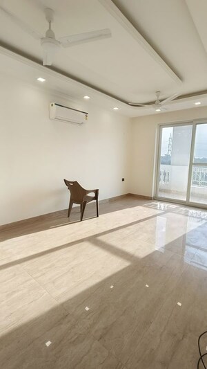 Room in 4 BHK Builder Floor at BP Homes, Sector 85 – for Sale