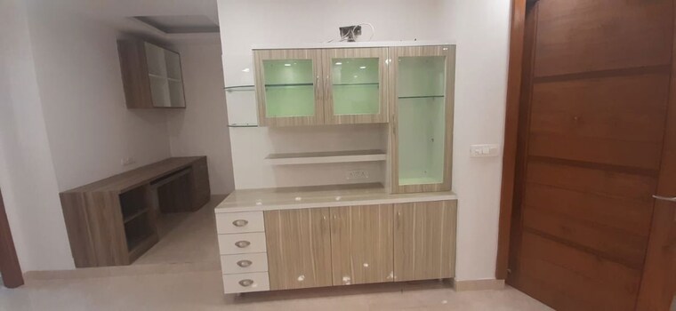 Bathroom, parklands 4 Bedroom 350 Sq.Yd. Builder Floor In Sector 85 Faridabad 10181841